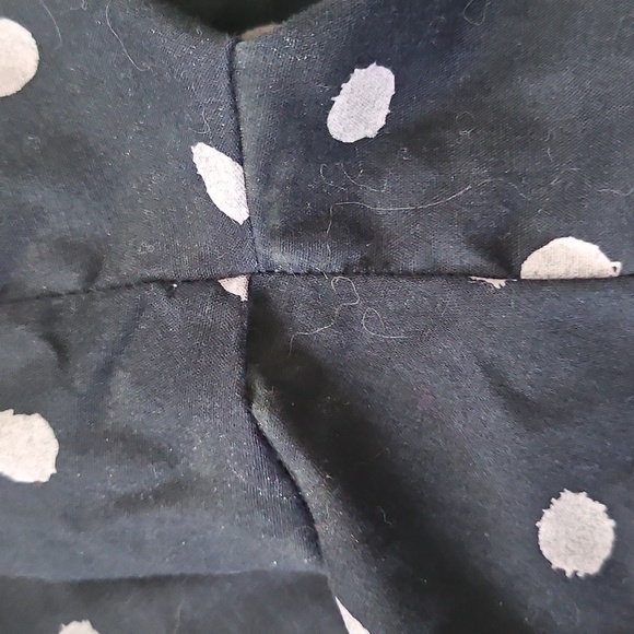 Roaman's Navy and Lavendar Polka Dot Button Down Blouse - Picture 9 of 13